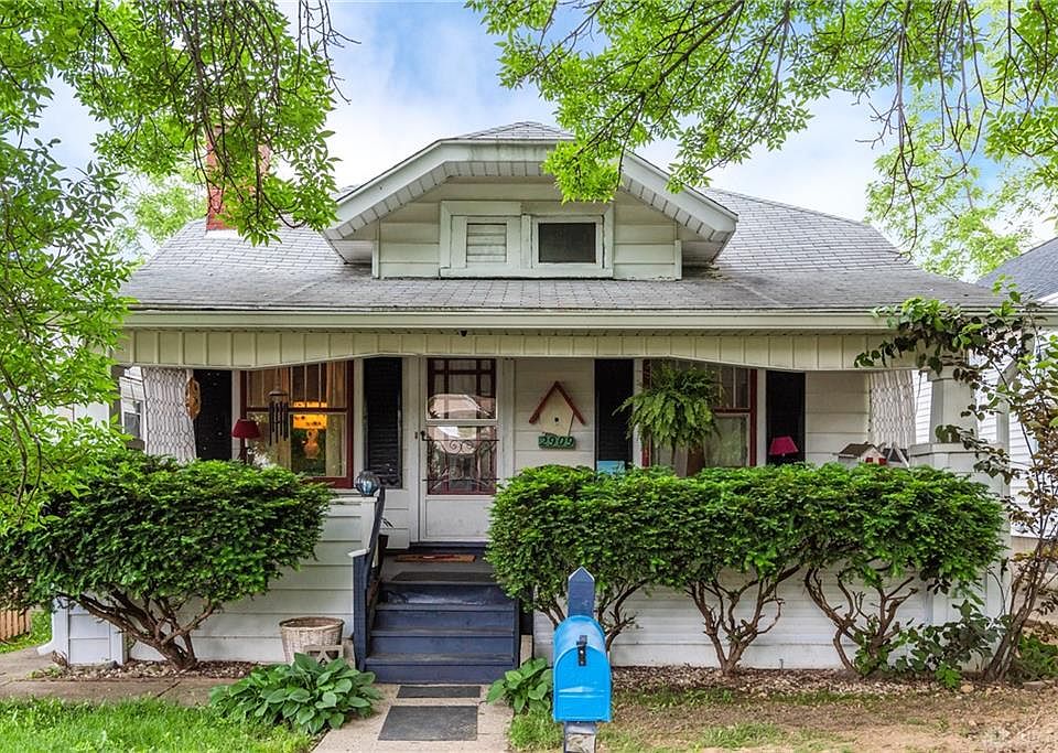 1st image of 2909 Whittier Ave