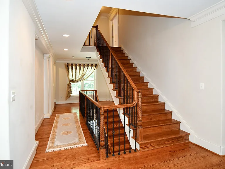 7104 Old Dominion Dr — Photo 33