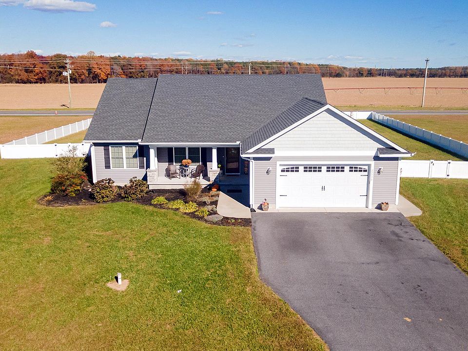 1st image of 22920 Deep Creek Dr