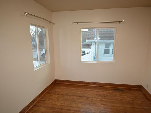 4th image of 1721 S Hennepin St