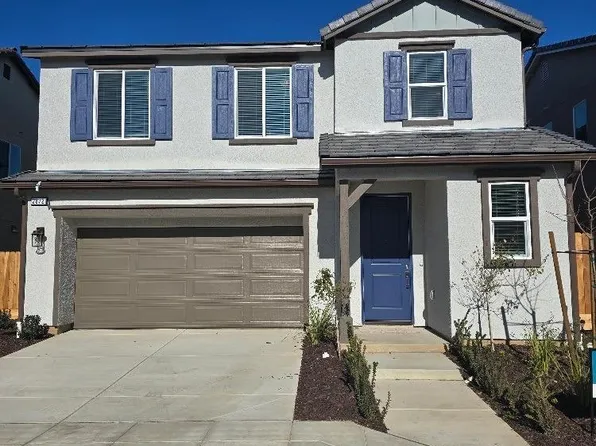 2872 E Escarpa Dr, Fresno, CA 93730