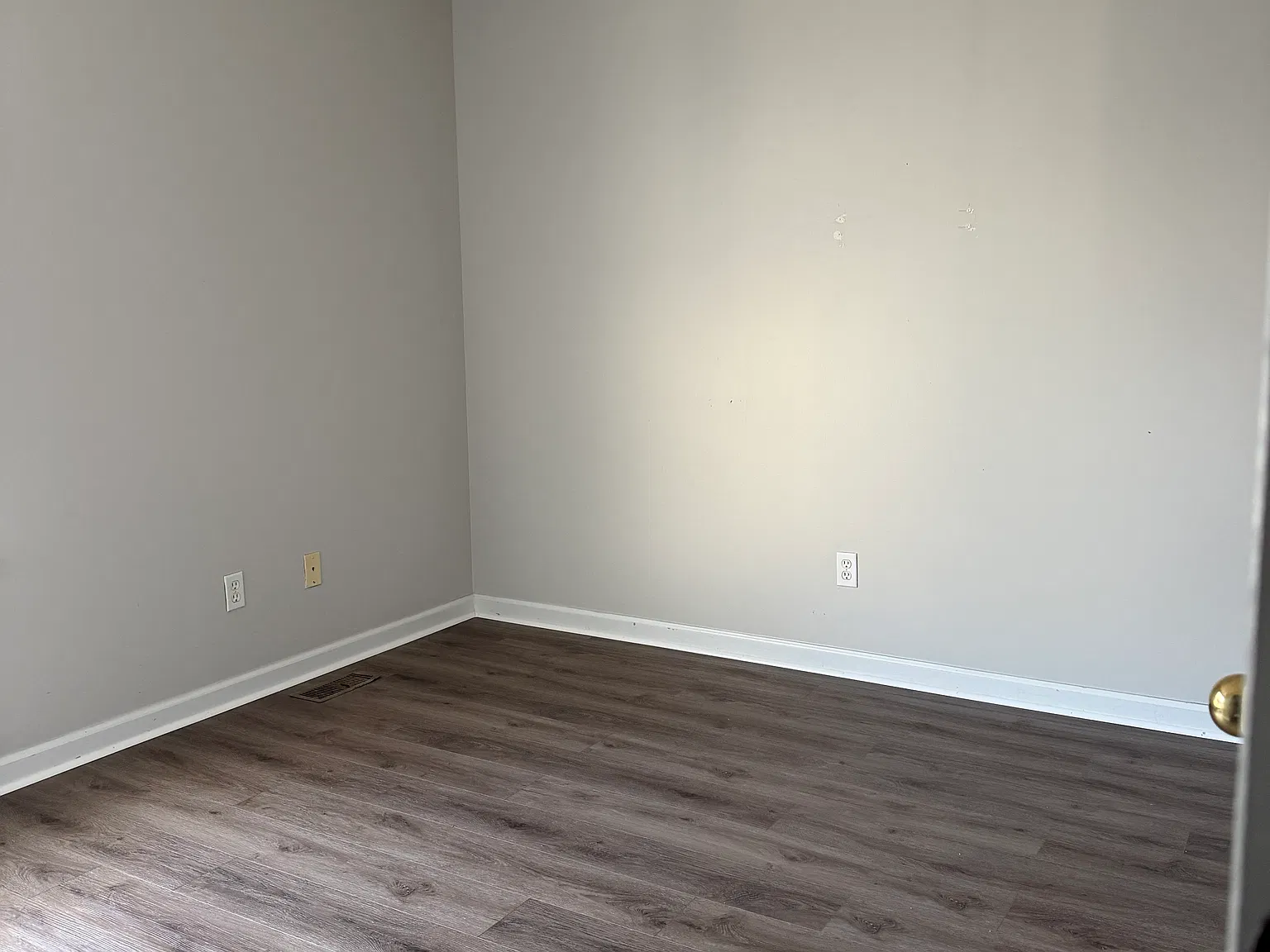 2 bed, 1.5 bath, 1200 sqft, $1,450 — Photo 2