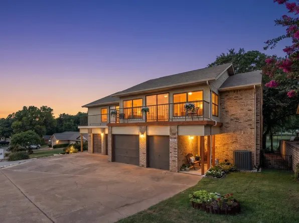 4403 Overlook Ct, Granbury, TX 76049