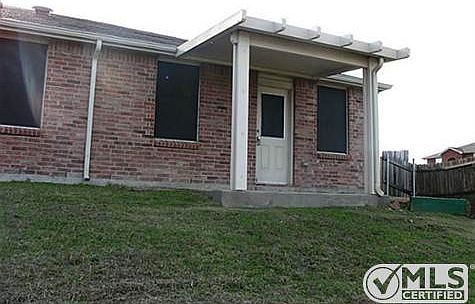 4th image of 1501 Jasper Dr