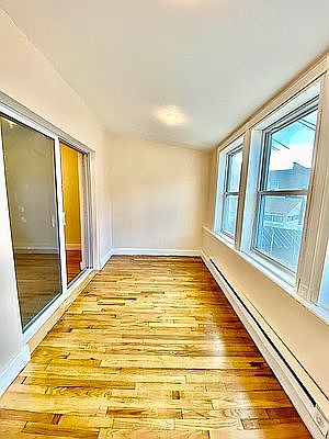 5th image of 3048 42nd St Floor 3