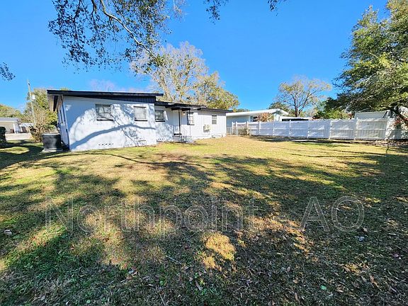 3rd image of 7050 Perke Dr