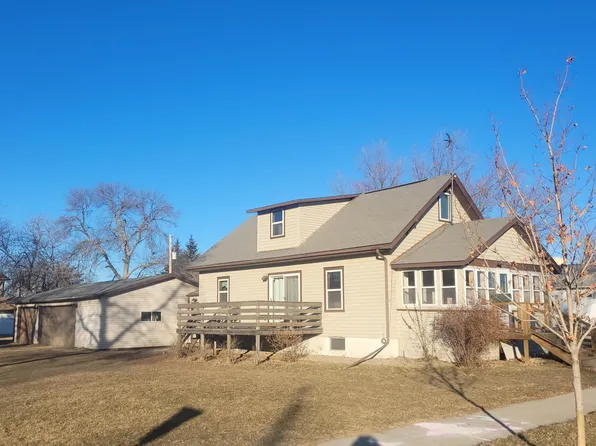 220 7th Ave SE, Pipestone, MN 56164