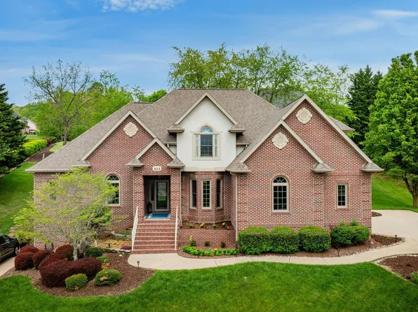 103 Countryside Dr, Johnson City, TN 37604