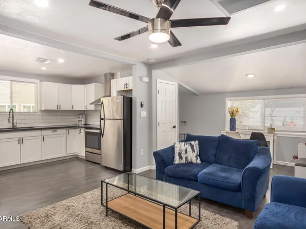 8915 N 9TH Place, Phoenix, AZ 85020