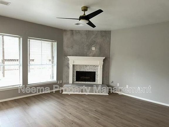 5th image of 3230 Vanity Dr