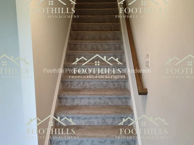 145 Adger Rd — Photo 8
