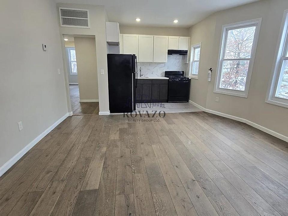 1st image of 90 S Oraton Pkwy Floor 2