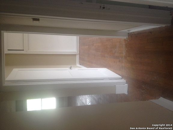 5th image of 1636 Greer St