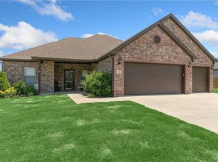 770 Harrison St, Pea Ridge, AR 72751