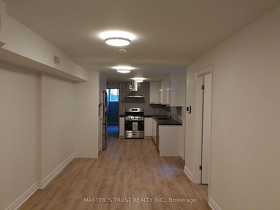 3rd image of 246 Lippincott St