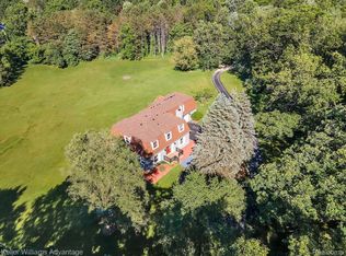 7990 Rattalee Lake Rd, Clarkston, MI 48348