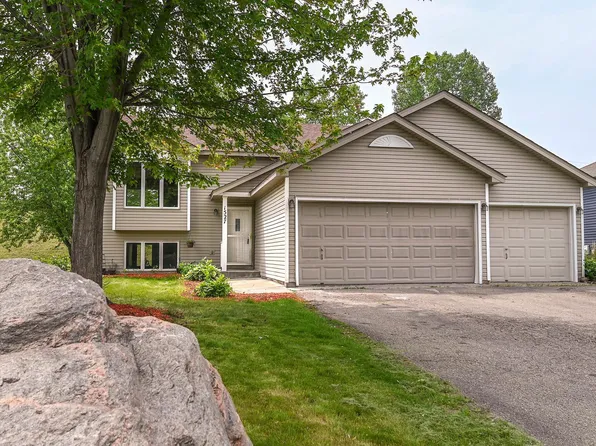 1527 Harvest Ln, Shakopee, MN 55379