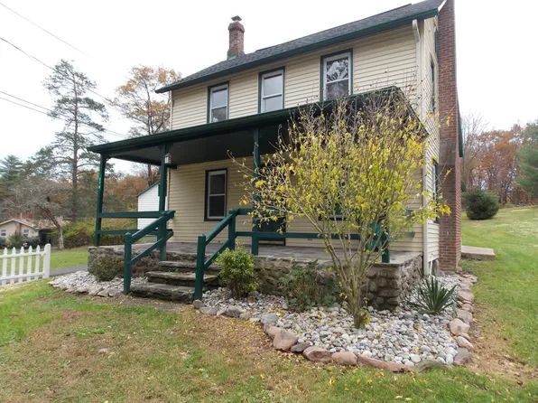 270 Wellington Rd, Stroudsburg, PA 18360