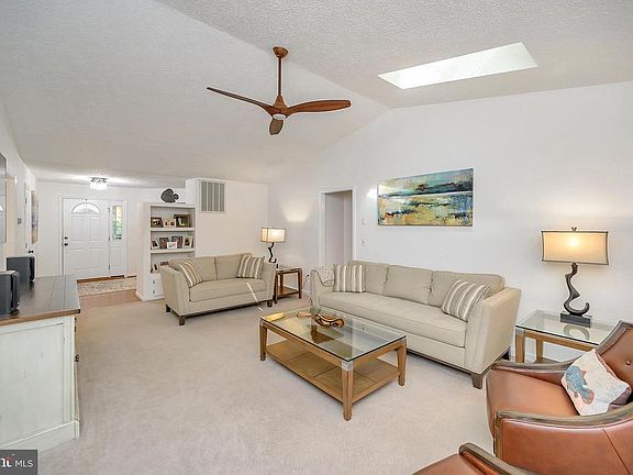 View to foyer- Skylites have blinds!