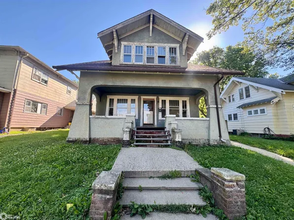 308 Church St, Audubon, IA 50025