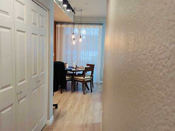 Hallway to living room/kitchen