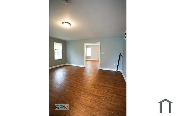 Building Photo - 1539 Woodbourne Ave