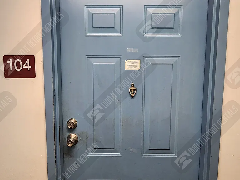 1800 Brainard St #104 — Photo 6
