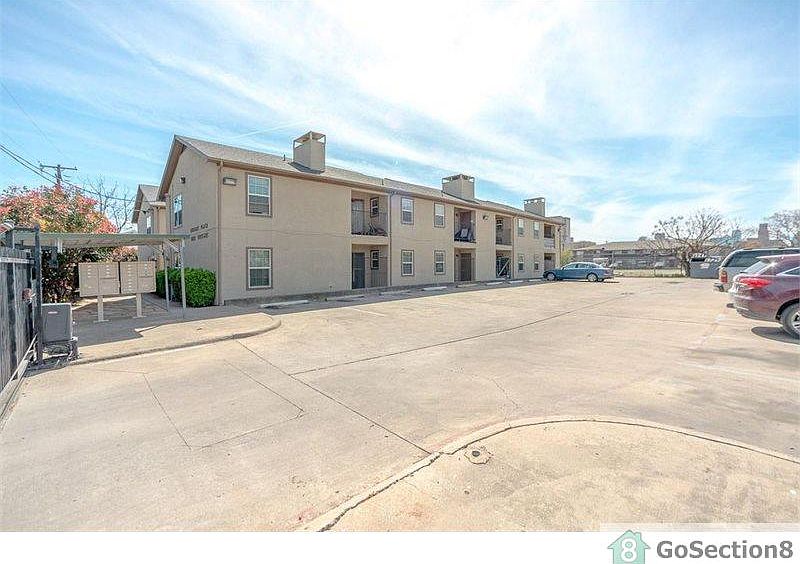 1st image of 1625 Grigsby Ave APT 109