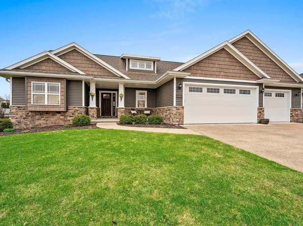 3372 Cottage Hill Dr, Green Bay, WI 54311