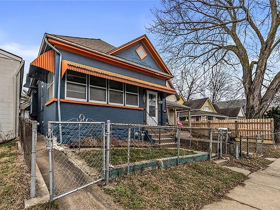 2nd image of 2803 Holly St