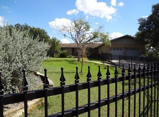1431 Greystone Dr, New Braunfels, TX 78132
