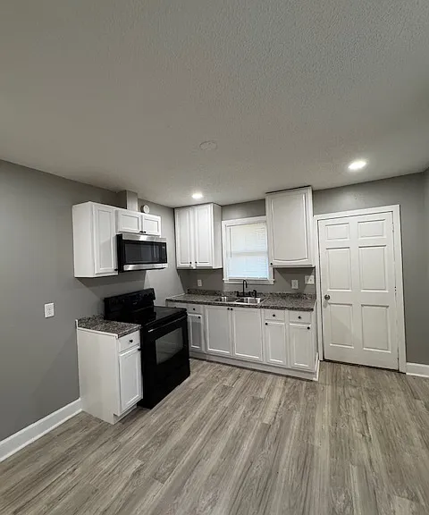 204 Brisco St — Photo 14