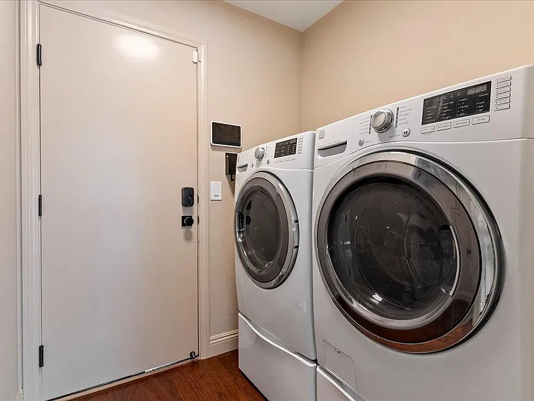 High efficiency front load laundry