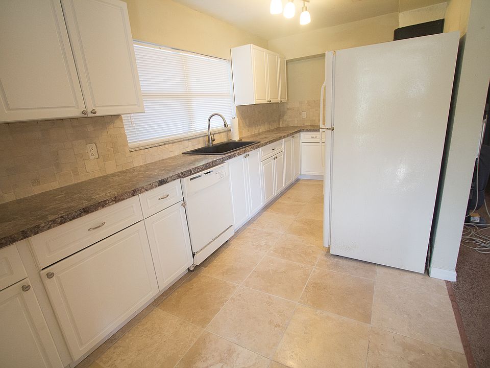 1st image of 2724 Avenue J NW