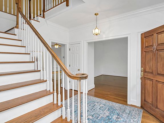 5th image of 256 Sheringham Rd