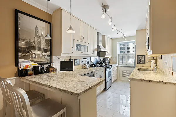 Sold by Brown Harris Stevens | media 4