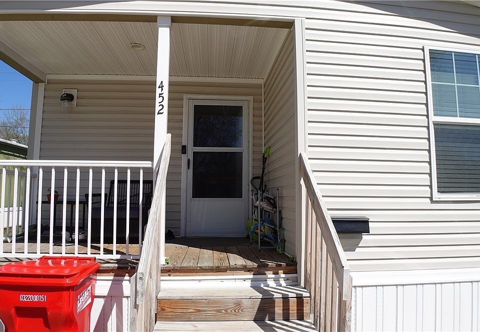 1st image of 452 Westwoods