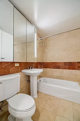 Rented by REAL New York | media 6