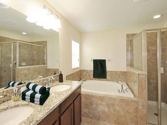 4th image of 3601 Cortland Dr