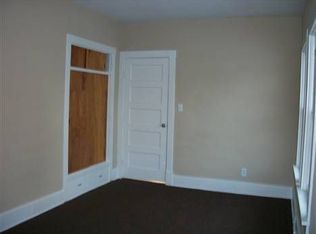 318 Orange St, Elgin, IL 60123