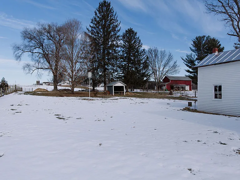 8529 Main St — Photo 13
