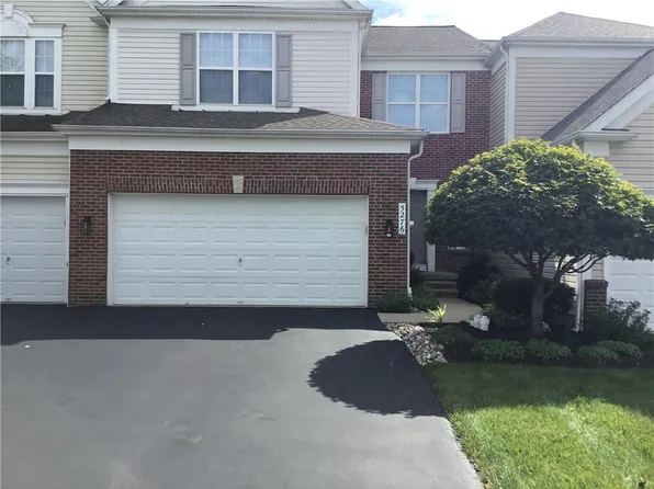5276 Blue Sky Dr, Orefield, PA 18069