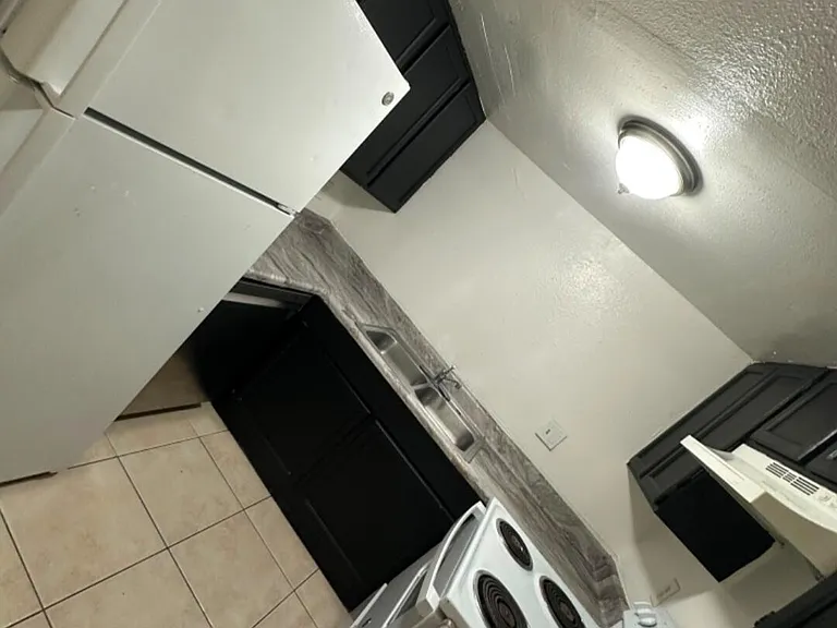 2674 N 43rd Ave #B — Photo 13