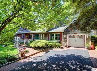 31 Harding Street, smithtown, NY 11787