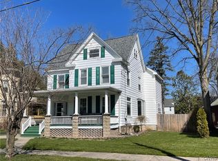 218 W Walnut St, Oneida, NY 13421