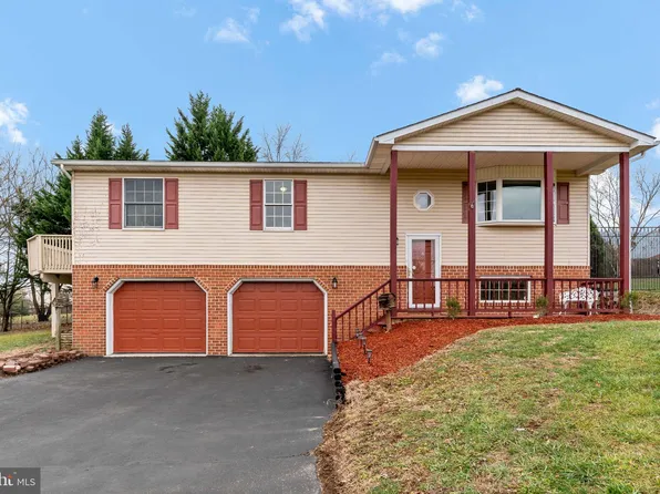 70 Anderson Rd, Martinsburg, WV 25404