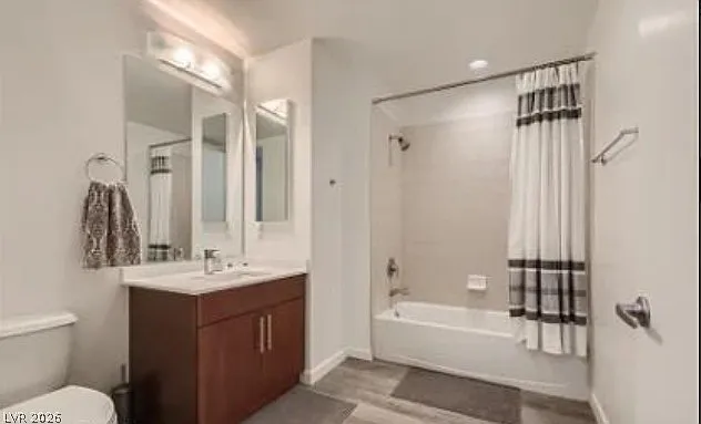 353 E Bonneville Ave #636