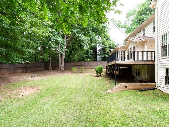 4th image of 1405 Holly Lake Cir