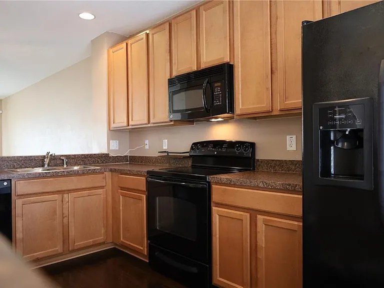 8533 Gablebend Way — Photo 7