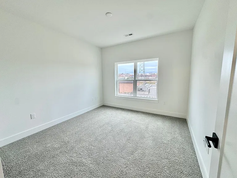 175 Black St W #305 — Photo 14